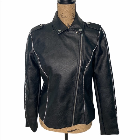 Baccini Jackets & Blazers - BACCINI FAUX LEATHER JACKET size S NWT